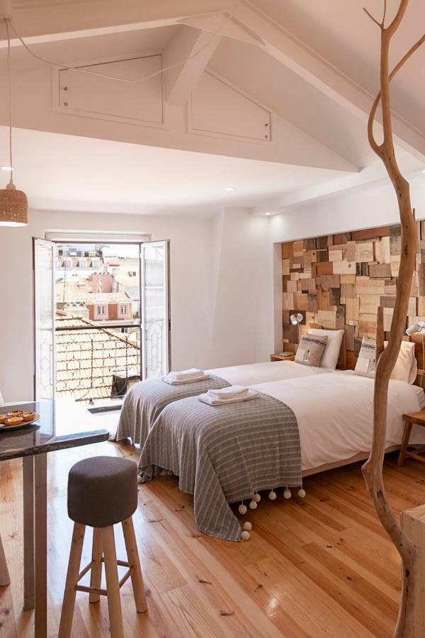 Bairro Alto Studio Apartments - By Lu Holidays Лиссабон Экстерьер фото